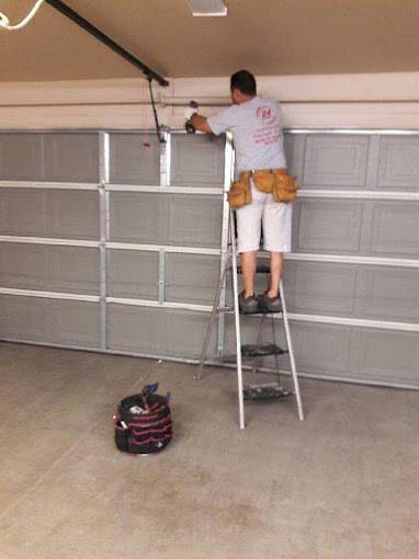 Garage door repair in Phoenix Arizona